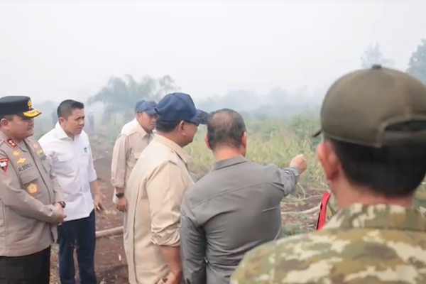 Prabowo Tinjau Langsung Lokasi Karhutla di Kalimantan
