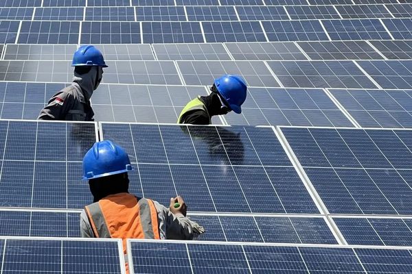 Bahlil: PLTS 100 GWp Jadi Strategi Pemerintah Wujudkan Kemandirian Energi