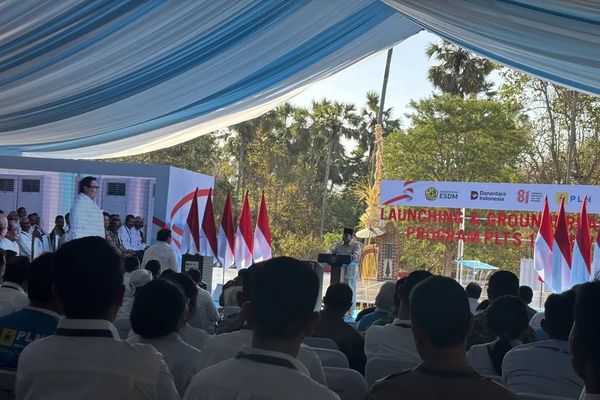 Presiden RI Prabowo Subianto bahas jajaran Kabinet Merah Putih yang bekerja tanpa kenal hari libur, Jembrana, Bali, Selasa, 25 Agustus 2026.