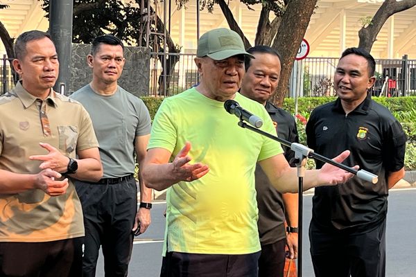 Menteri Koordinator Bidang Politik dan Keamanan (Menko Polkam) Djamari Chaniago