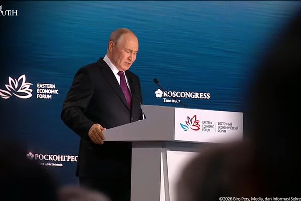 Vladimir Putin di Eastern Economic Forum