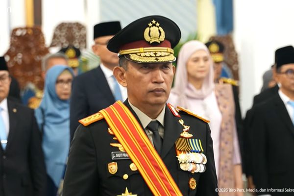 Jenderal Polisi Listyo Sigit Prabowo dilantik sebagai Kepala Staf Kepresidenan.