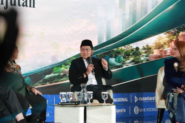 Wakil Ketua Umum MUI dan Komisaris Independen PT Bank Syariah Indonesia (Perseo) Tbk, KH M Cholil Nafis. 

