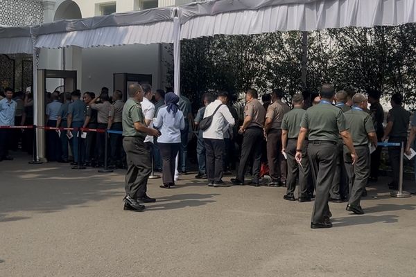 Prabowo Kumpulkan 800 Pejabat Tinggi TNI-Polri di Istana