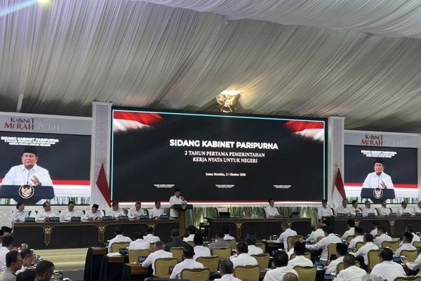 Prabowo Subianto dalam Sidang Kabinet Paripurna