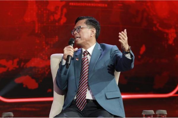 Suara Nusantara: Relawan Gibran Minta Rocky Gerung Tetap Jadi Kritikus, Jangan Bertopeng kepada Wantimpres