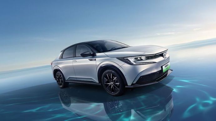 Honda e:NP2 mulai dijual di ajang Beijing Auto Show 2024. (Foto: Honda Global)