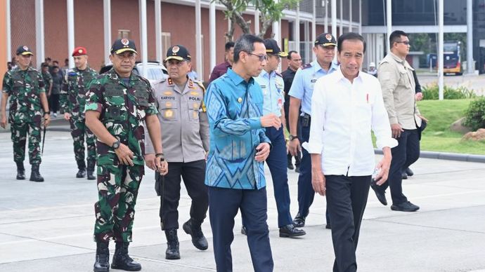 Presiden Jokowi dan Heru Budi Hartono