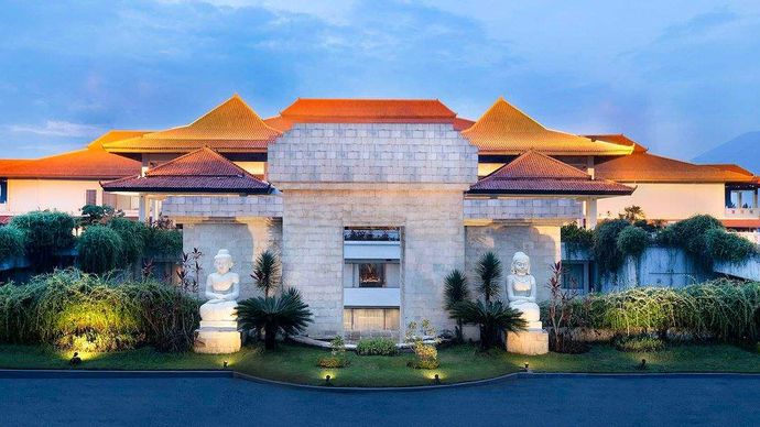 Sheraton Mustika Yogyakarta Resort and Spa <b>(Sheraton Mustika Yogyakarta)</b>