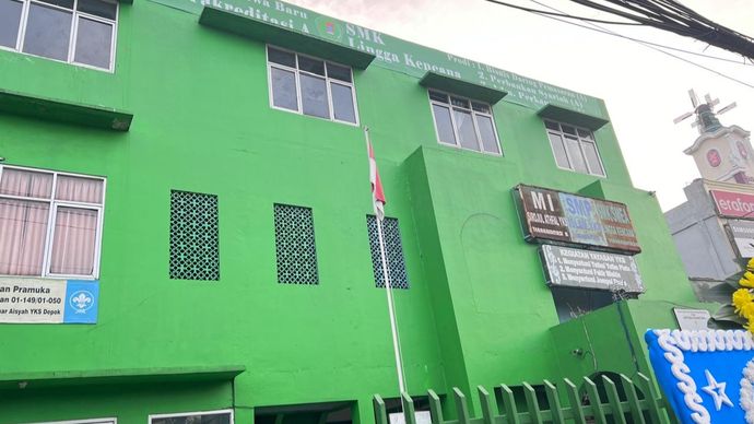 Gedung SMK Lingga Kencana, Depok, Jawa Barat. 