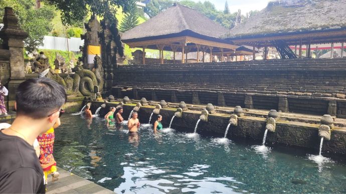 Pura Tirta Empul Bali <b>(Dokumentasi: NTV/Dedi)</b>