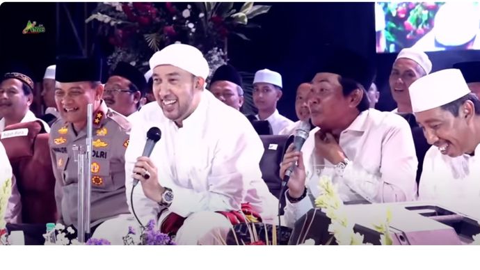 Kapolda Jawa Tengah, Habib Bidin dan KH Anwar Zahid <b>(Youtube Anza Channel KH. Anwar Zahid)</b>