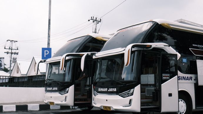 Kemenhub awasi kelaikan bus pariwisata jelang libur panjang hari Waisak