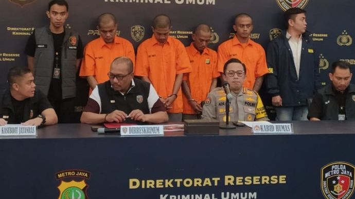 Konferensi pers Polda Metro Jaya terkait pengungkapan kasus begal casis bintara Polri. 