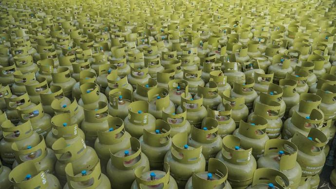 Mulai 1 Juni 2024 beli LPG 3 kg wajib pakai KTP