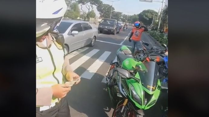 Polisi Salah Tilang ternyata TNI