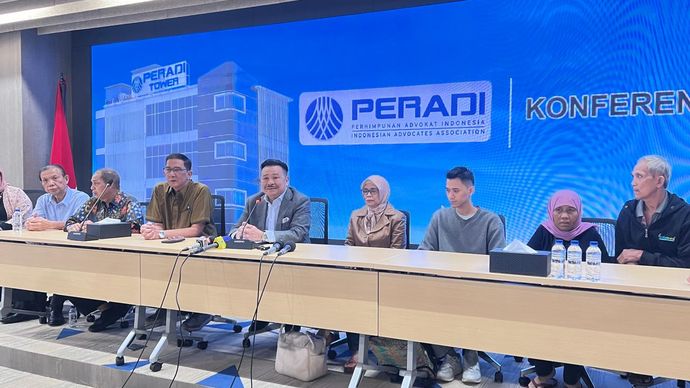 Konferensi pers DPN Peradi terkait kasus Vina Cirebon. 