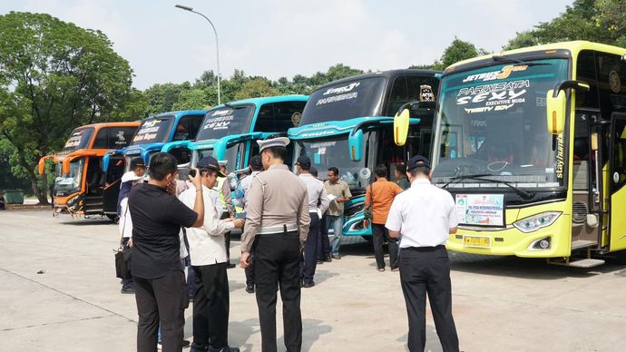 Sidak di Jakarta dan Bogor, Kemenhub temukan 37 bus pariwisata tak laik jalan