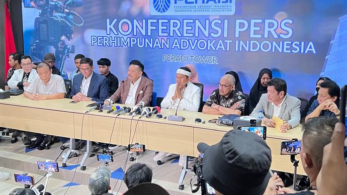 Konferensi pers DPN Peradi terkait permintaan bantuan hukum keluarga lima terpidana kasus Vina. 