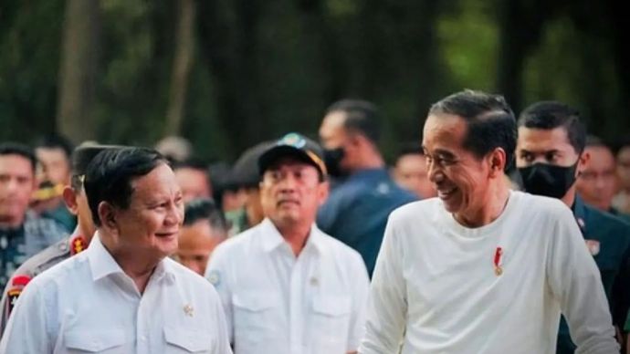 Presiden Jokowi dan presiden terpilih Prabowo Subianto. (Antara) 