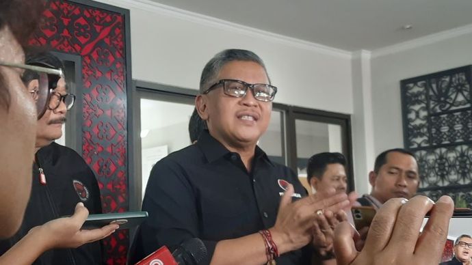 Sekretaris Jenderal PDI Perjuangan Hasto Kristiyanto saat memberikan keterangan kepada awak media di <b>(ANTARA/Narda Margaretha Sinambela.)</b>