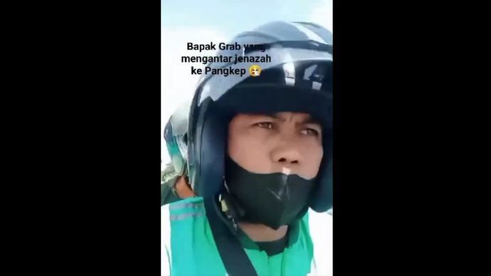 Seorang ojek online (ojol), Darmawansyah