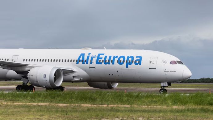 Pesawat Boeing Milik Air Europa Turbulensi