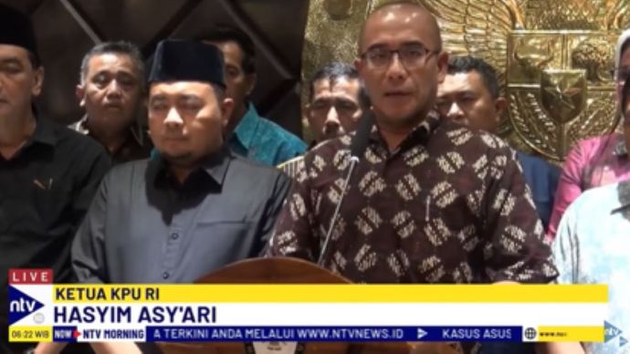 Hasyim Asy'ari memberikan keterangan pers usai dipecat dari jabatan Ketua KPU oleh DKPP/tangkapan layar NTV