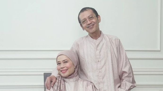 Dewi Yull dan Srikaton, suaminya sekarang