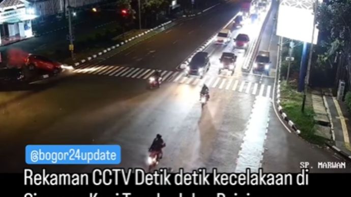 Detik detik kecelakaan Ayla vs Fortuner