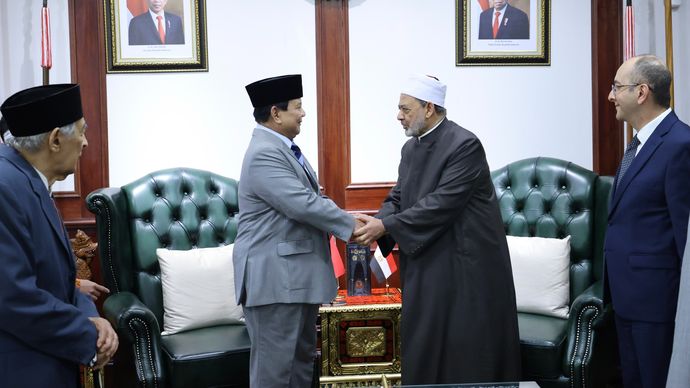 Prabowo bersama Grand Syekh atau Imam Besar Al Azhar&nbsp;Mesir, Ahmed Al Tayeb <b>(Dokumentasi Kemenhan)</b>