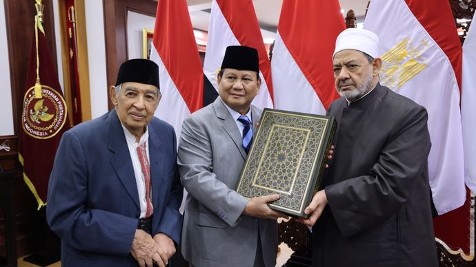 Prabowo bergama Grand Syekh atau Imam Besar Al Azhar&nbsp;Mesir, Ahmed Al Tayeb