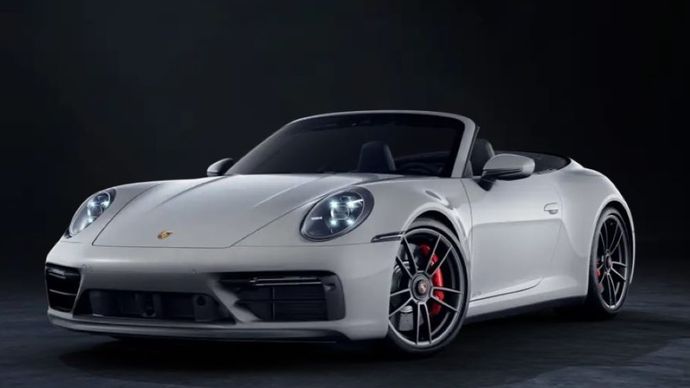 Porsche 911 Carrera 4 GTS Cabriolet menjadi salah satu kendaraan yang terdampak recall. (Foto: Porsche)