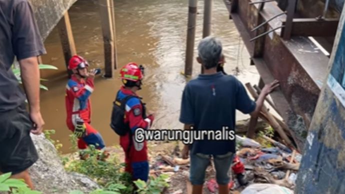 Anak tenggelam di ciliwung