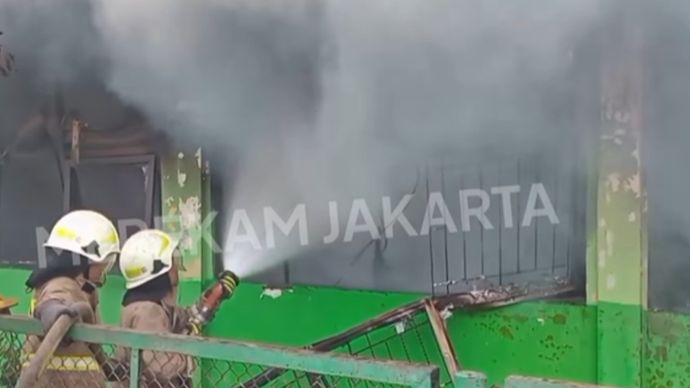 Kebakaran di SDN 1 Pondok Bambu