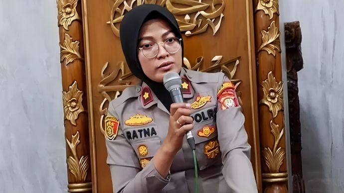 Kompol Ratna Quratul Aini