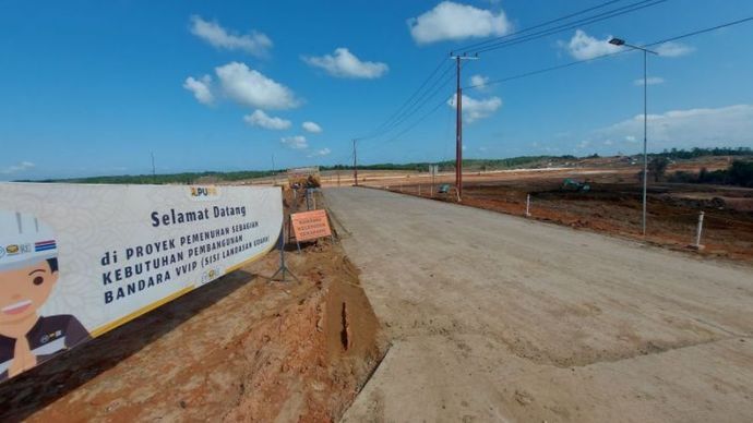 Jalan masuk menuju Bandara VVIP Ibu Kota Nusantara (IKN) di Kabupaten Penajam Paser Utara, Kalimantan Timur, Minggu (28/7/2024).  <b>(Dok.Antara)</b>