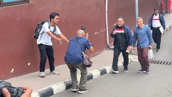 Kepala BP2MI Benny Rhamdani saat tiba di Bareskrim Polri. 