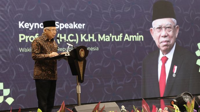 Wakil Presiden Prof. Dr. (H.C.) K.H. Ma'ruf Amin di Nusantara Sharia Economic Forum (NUSHAF) 2024, Selasa, 30 Juli 2024. 