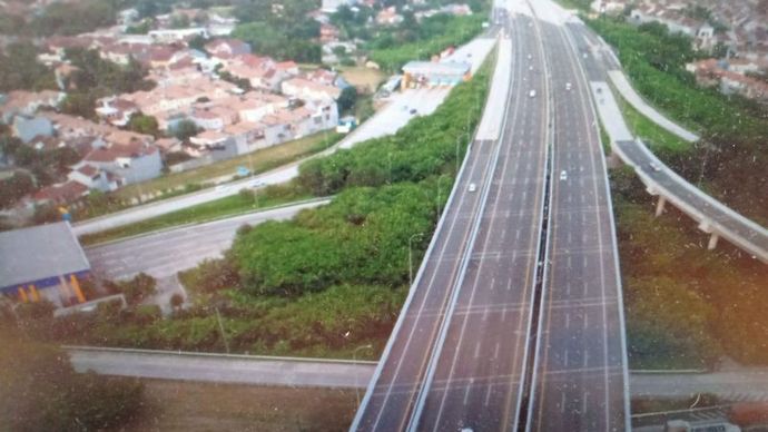 Ruas Tol Cimanggis-Cibitung.