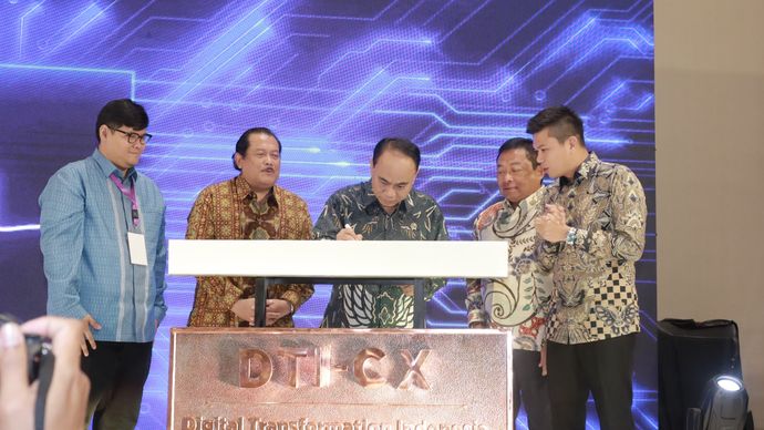 Menteri komunikasi dan Informatika (Menkominfo)  Budi Arie Setiad membuka ajang  DTI-CX 2024