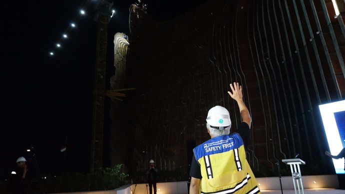 Pemasangan bilah terakhir Garuda di IKN