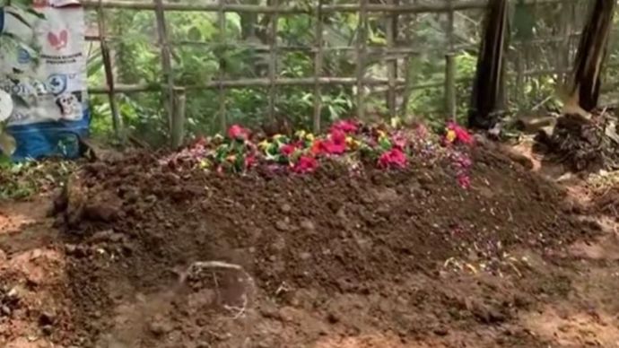 Warga keluhkan makam tetangga di dekat rumahnya