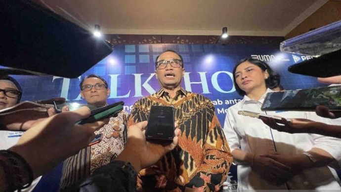 Menteri Perhubungan Budi Karya Sumadi diwawancara awak media di Jakarta, Kamis (1/8/2024).