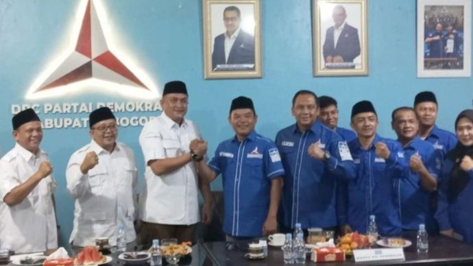 Bakal calon bupati dari Partai Gerindra Rudy Susmanto di Kantor DPC Partai Demokrat Kabupaten Bogor, Cibinong, Bogor, Jawa Barat, Minggu (4/8/2024).