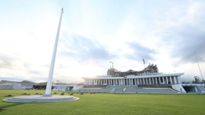 Lapangan di Istana Negara Ibu Kota Nusantara (IKN).