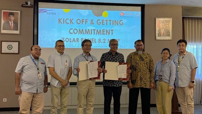 Penandatanganan Memorandum of Understanding (MoU) antara Energia Prima Nusantara dan Astra Daihatsu Motor.