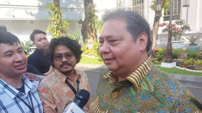 Ketua Umum Partai Golkar Airlangga Hartato saat ditemui di Istana Kepresidenan Jakarta, Jumat (9/8/2024).