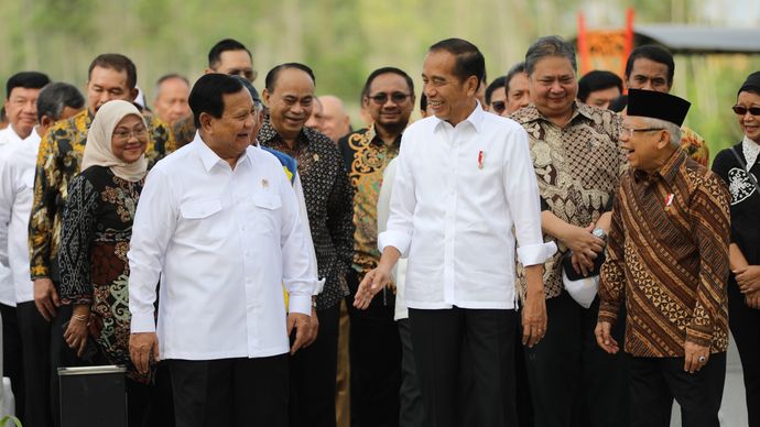 Menteri Pertahanan Prabowo Subianto dan Presiden Joko Widodo (Jokowi)