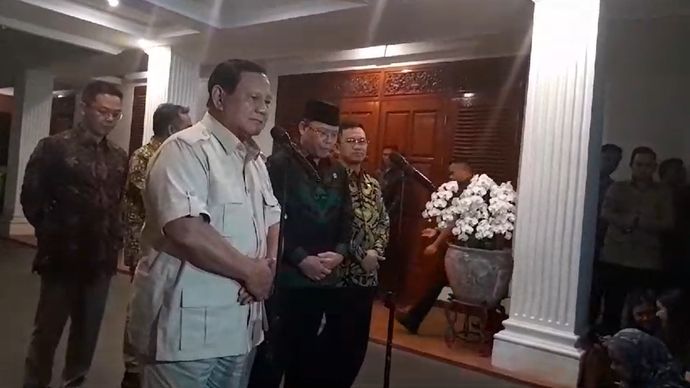 Ketua Umum Partai Gerindra Prabowo Subianto dan Plt Ketua Umum PPP Mardiono di kediaman pribadi Jalan Kertanegara IV, Kebayoran Baru, Jakarta Selatan, Kamis, 15 Agustus 2024.  